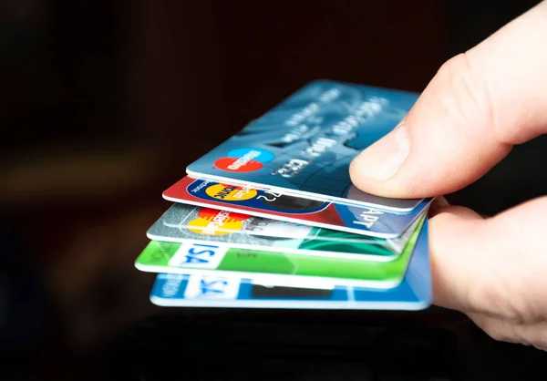 Find Your Perfect Fit: The Top Credit Cards to Apply for in 2025